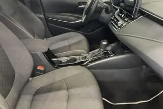 Toyota Corolla, 1.8, 72 kW, гибрид, автомат, передний привод