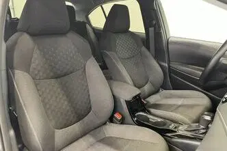 Toyota Corolla, 1.8, 72 kW, гибрид, автомат, передний привод