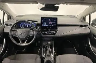 Toyota Corolla, 1.8, 72 kW, гибрид, автомат, передний привод