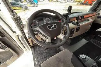 MAN TGX 26.500 6x2, 12.4, 353 kW, diesel, automatic, rear-wheel drive