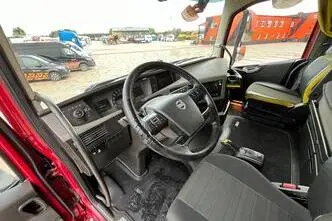 Volvo FH 16 650 6x4, 488 kW, diesel, automatic