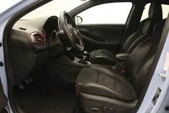 Hyundai i30, 2.0, 202 kW, бензин, механическая, передний привод
