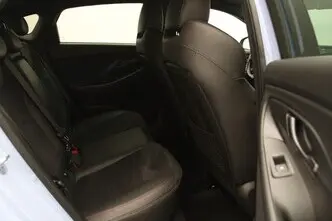 Hyundai i30, 2.0, 202 kW, бензин, механическая, передний привод
