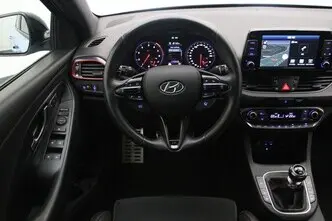 Hyundai i30, 2.0, 202 kW, бензин, механическая, передний привод