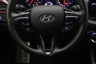 Hyundai i30, 2.0, 202 kW, бензин, механическая, передний привод