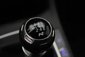 Hyundai i30, 2.0, 202 kW, бензин, механическая, передний привод