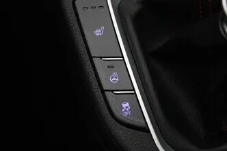 Hyundai i30, 2.0, 202 kW, бензин, механическая, передний привод