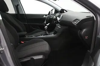 Peugeot 308, 1.5, 96 kW, diesel, manual, front-wheel drive