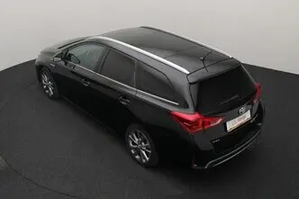 Toyota Auris, 1.8, 73 kW, hybrid, automatic, front-wheel drive