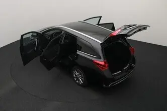 Toyota Auris, 1.8, 73 kW, hybrid, automatic, front-wheel drive