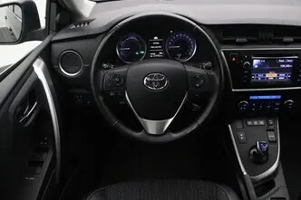 Toyota Auris, 1.8, 73 kW, hybrid, automatic, front-wheel drive