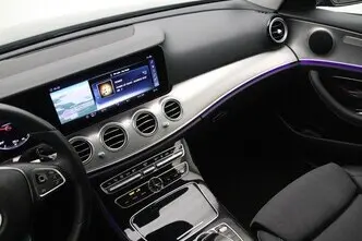 Mercedes-Benz E 350, 2.0, 155 kW, подключаемый гибрид, автомат, задний привод