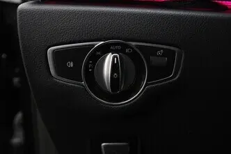 Mercedes-Benz E 350, 2.0, 155 kW, подключаемый гибрид, автомат, задний привод