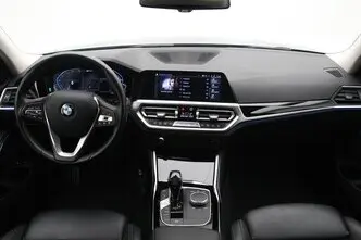 BMW 330, 2.0, 135 kW, подключаемый гибрид, автомат, задний привод