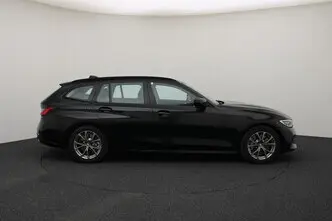 BMW 330, 2.0, 135 kW, подключаемый гибрид, автомат, задний привод
