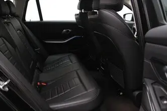BMW 330, 2.0, 135 kW, подключаемый гибрид, автомат, задний привод
