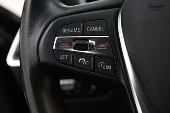 BMW 330, 2.0, 135 kW, подключаемый гибрид, автомат, задний привод