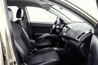 Citroën C-Crosser, 2.4, 125 kW, bensiin, automaat, nelikvedu