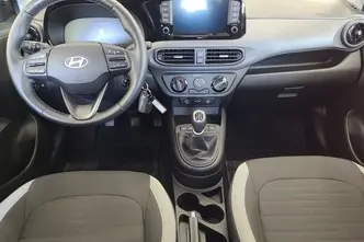 Hyundai i10, 1.0, 46 kW, бензин, механическая, передний привод