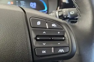 Hyundai i10, 1.0, 46 kW, бензин, механическая, передний привод