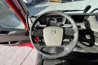 Volvo FH 540 8x2/4, 405 kW, diesel, automatic