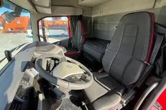 Volvo FH 540 8x2/4, 405 kW, diesel, automatic