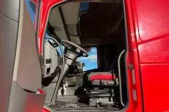 Volvo FH 540 8x2/4, 405 kW, diesel, automatic