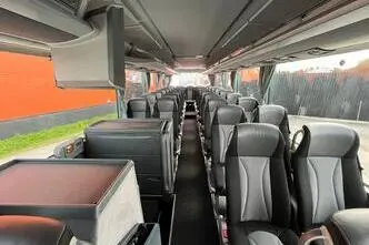 335 kW, diisel, automaat