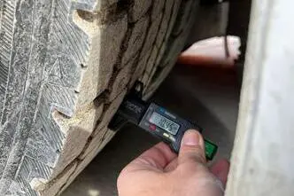 335 kW, diisel, automaat