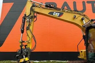 Caterpillar 313 FL, 74 kW, diisel