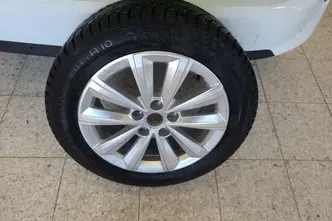 Opel Astra, 1.2, 100 kW, гибрид, автомат, передний привод