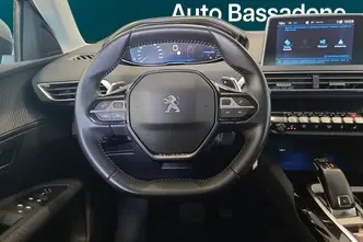 Peugeot 3008, 1.2, 96 kW, petrol, automatic, front-wheel drive