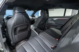 BMW 840, 250 kW, hybrid, automatic, four-wheel drive
