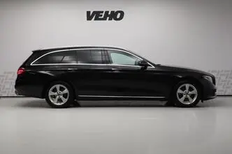 Mercedes-Benz E 220, 2.0, 143 kW, дизель, автомат, задний привод