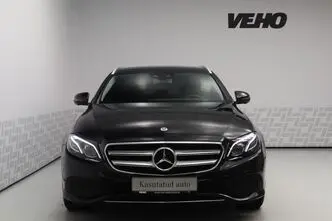 Mercedes-Benz E 220, 2.0, 143 kW, дизель, автомат, задний привод