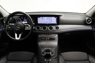 Mercedes-Benz E 220, 2.0, 143 kW, дизель, автомат, задний привод