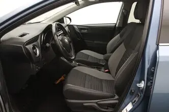 Toyota Auris, 1.8, 73 kW, hybrid, automatic, front-wheel drive