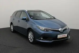 Toyota Auris, 1.8, 73 kW, hybrid, automatic, front-wheel drive