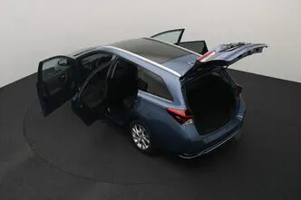 Toyota Auris, 1.8, 73 kW, hybrid, automatic, front-wheel drive
