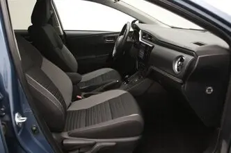 Toyota Auris, 1.8, 73 kW, hybrid, automatic, front-wheel drive