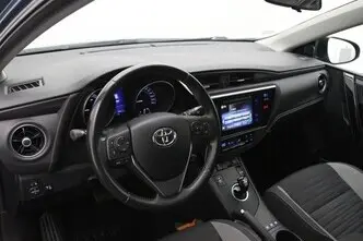 Toyota Auris, 1.8, 73 kW, hybrid, automatic, front-wheel drive