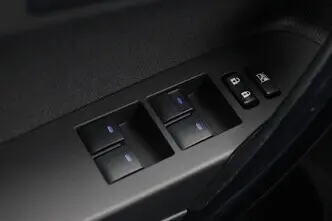 Toyota Auris, 1.8, 73 kW, hybrid, automatic, front-wheel drive