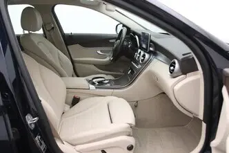 Mercedes-Benz C 220, 2.1, 125 kW, diesel, automatic, rear-wheel drive