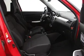 Suzuki Swift, 1.2, 66 kW, гибрид, механическая, полный привод