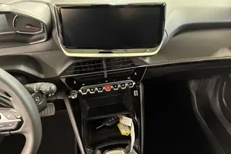 Peugeot 2008, 1.2, 96 kW, бензин, автомат, передний привод