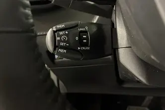 Peugeot 2008, 1.2, 96 kW, бензин, автомат, передний привод