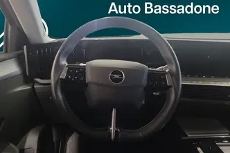Opel Astra, 1.2, 96 kW, бензин, автомат, передний привод