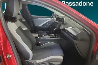 Opel Astra, 1.2, 96 kW, бензин, автомат, передний привод