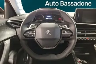 Peugeot 2008, 1.2, 96 kW, бензин, автомат, передний привод