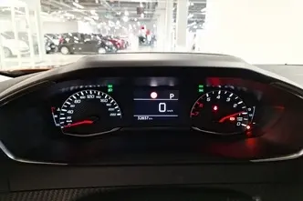 Peugeot 2008, 1.2, 96 kW, бензин, автомат, передний привод